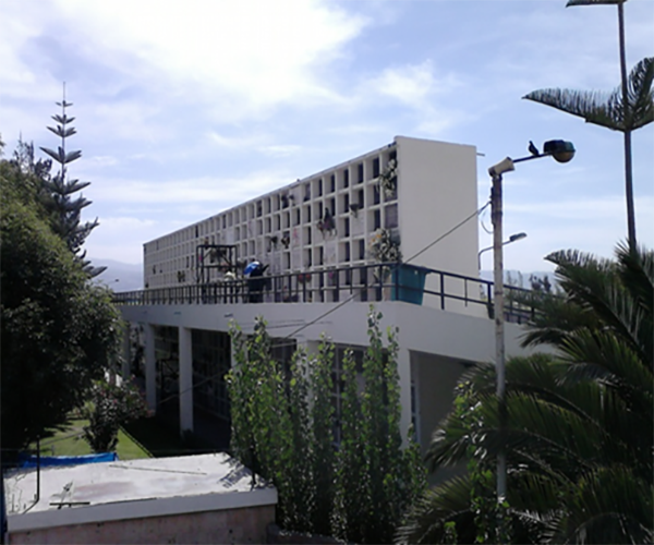 cementerio jardines